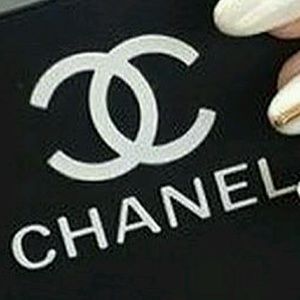 Meet your Posher, Ashleigh